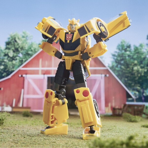 Transformers EarthSpark Deluxe Bumblebee Image  (17 of 74)
